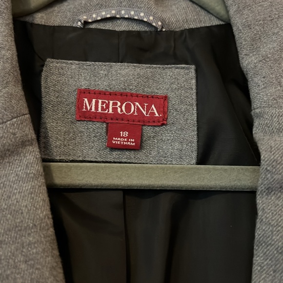 1 Button Grey Blazer with Black Trim Size 18 - Picture 2 of 8